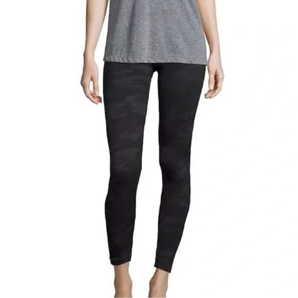 SPANX Black‎ Camo Look At Me Now Leggings Size Medium